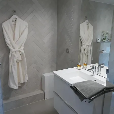 Luxury Daumesnil Wifi & Netflix Apartamento Paris