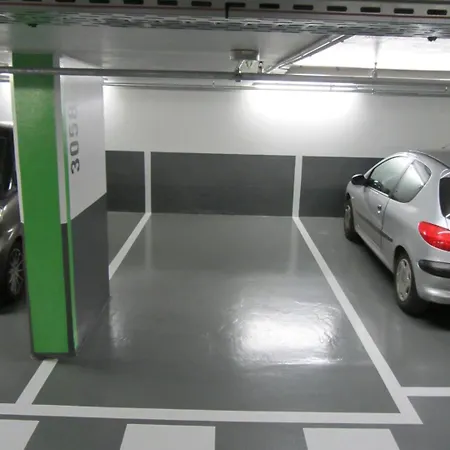 Luxury Daumesnil Wifi & Netflix شقة *